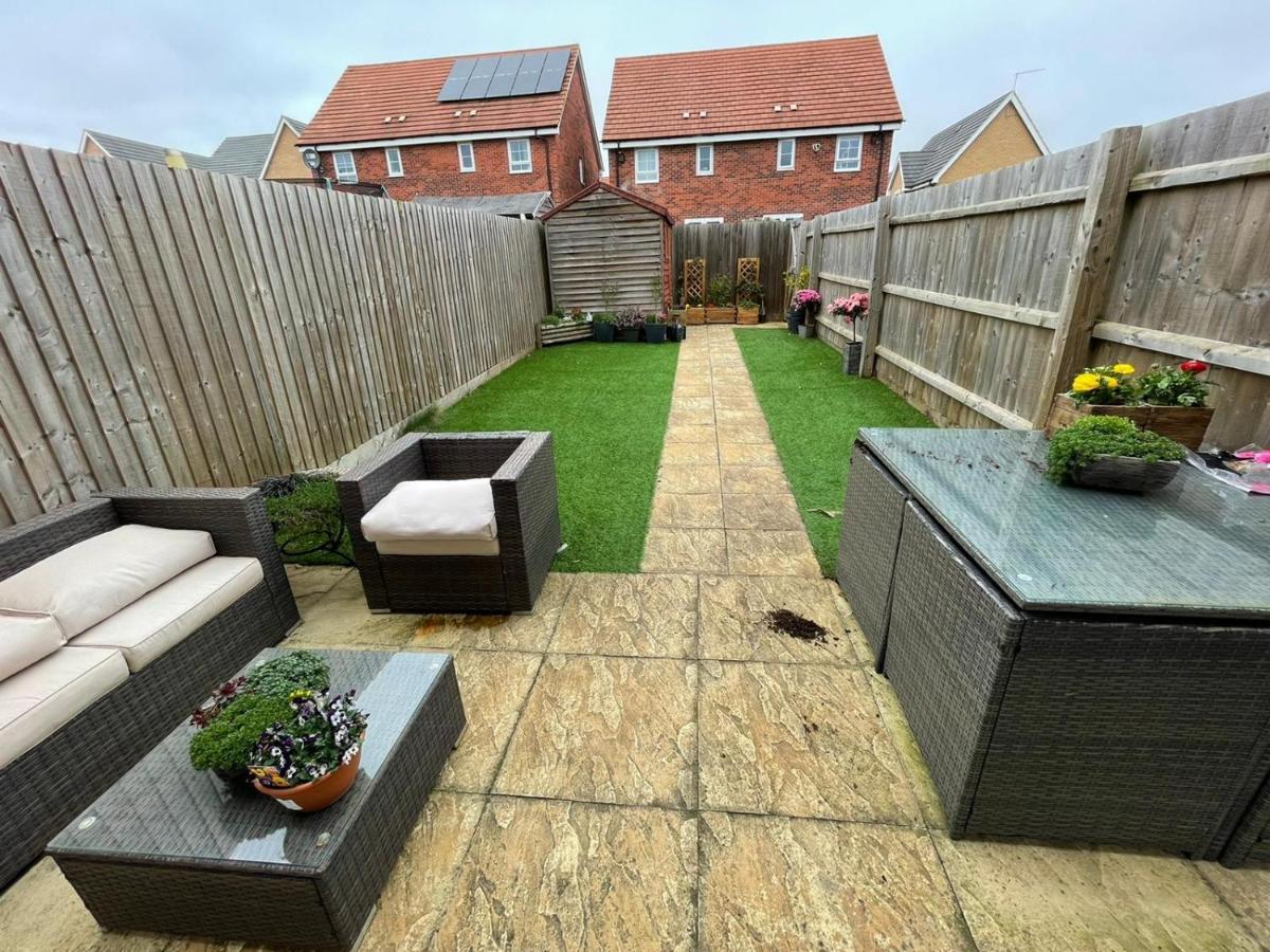 Comet Place Wellingborough Exterior photo